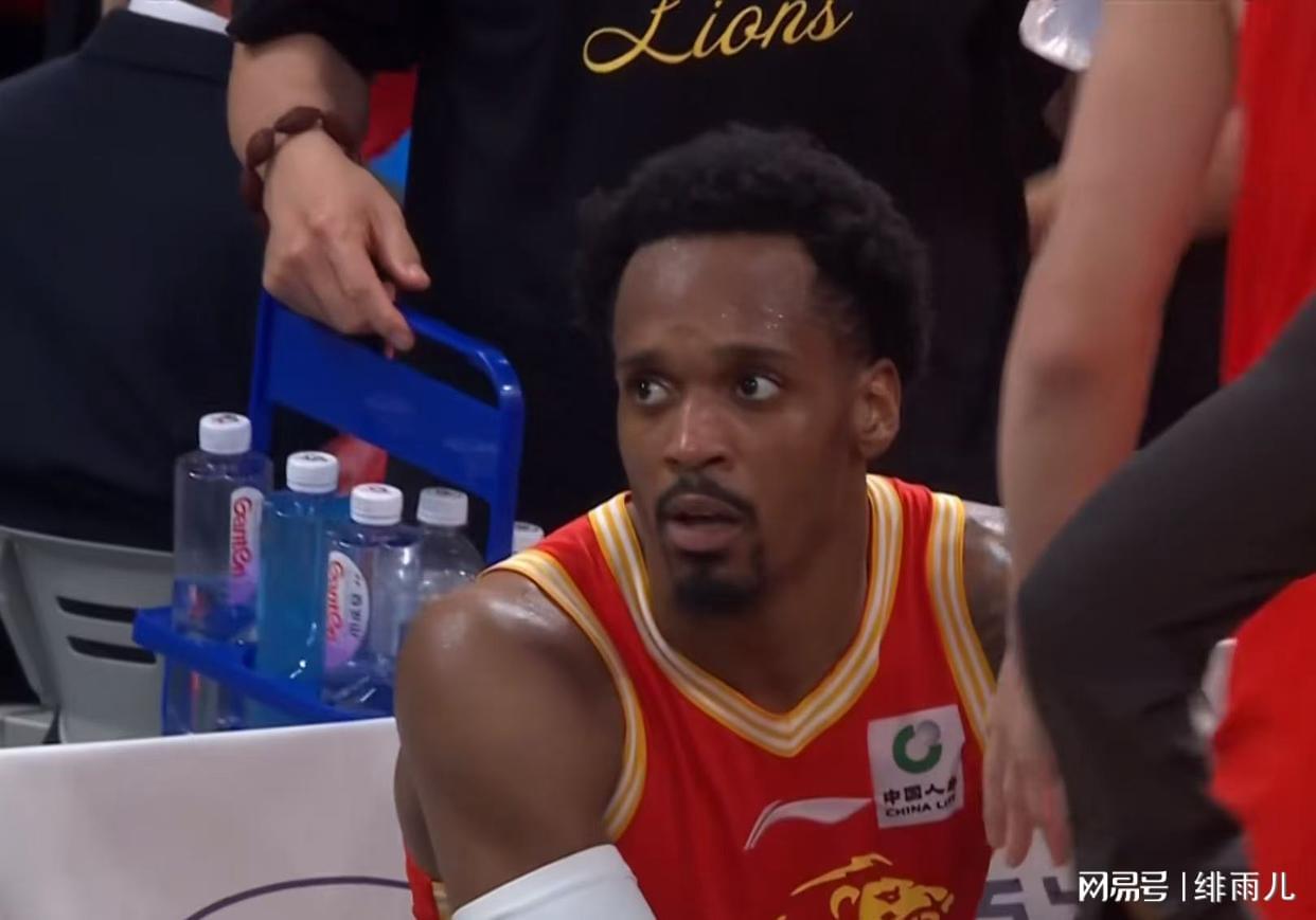 世界赛官网直连-能归化布朗？中国男篮迎来又一劲敌，CBA最强小外援将阻击郭士强